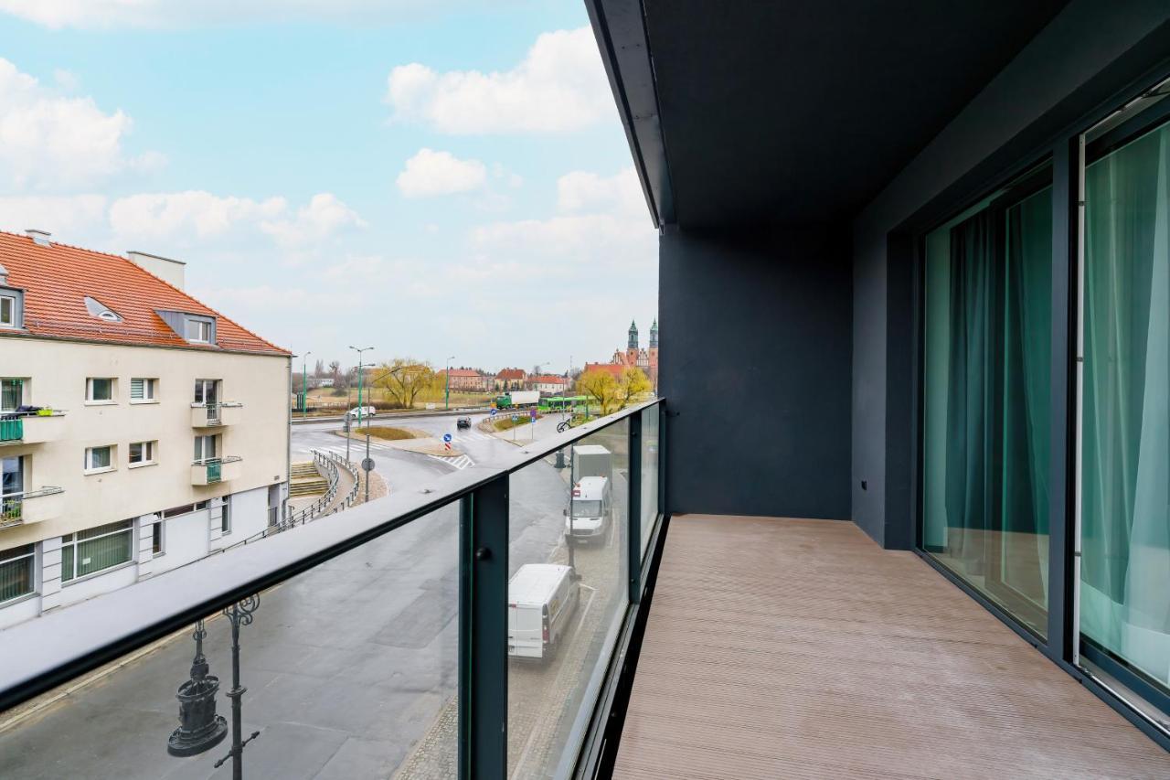 Apartments Poznan Chwaliszewo Residence With Free Garage By Noclegi Renters Екстер'єр фото
