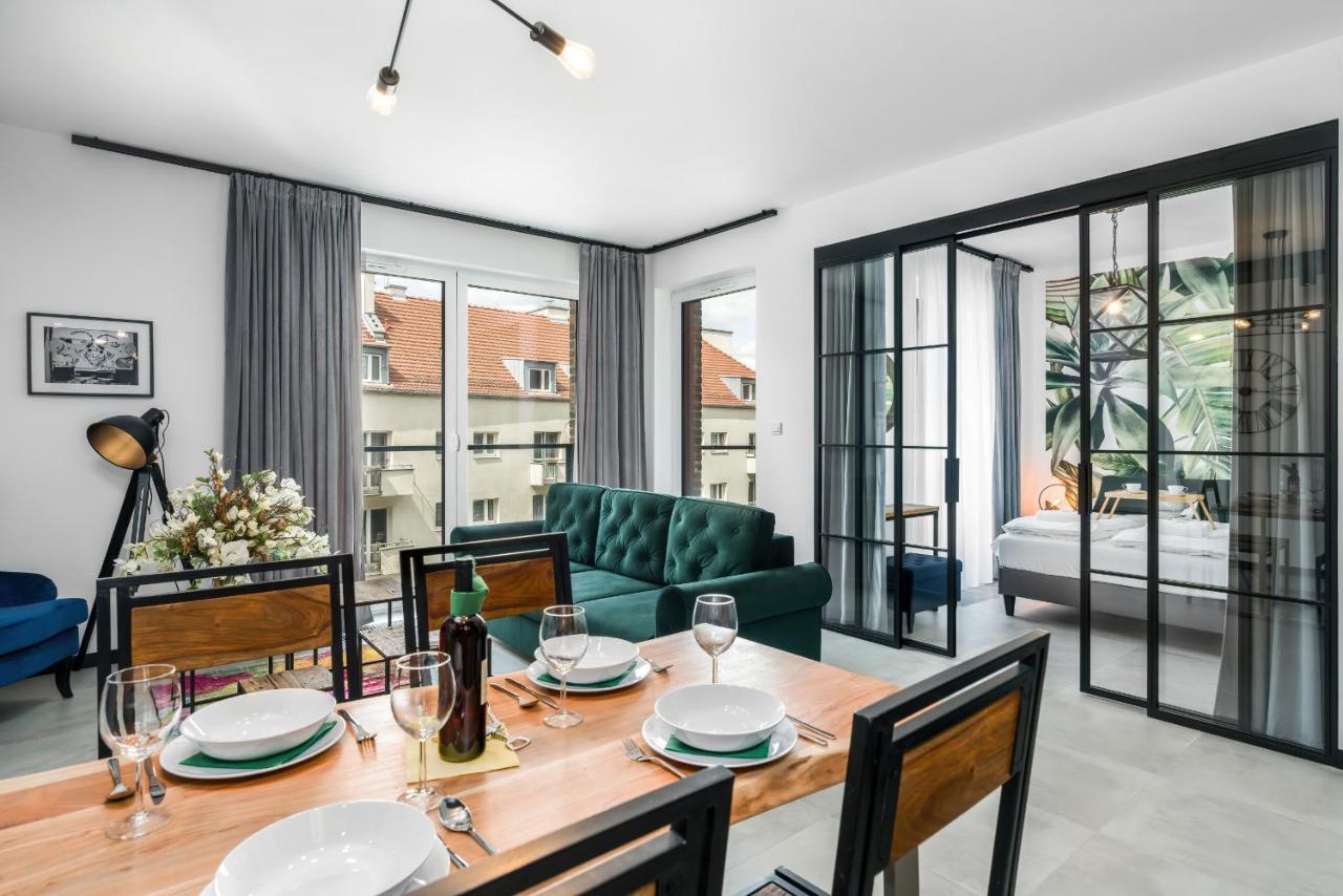Apartments Poznan Chwaliszewo Residence With Free Garage By Noclegi Renters Екстер'єр фото