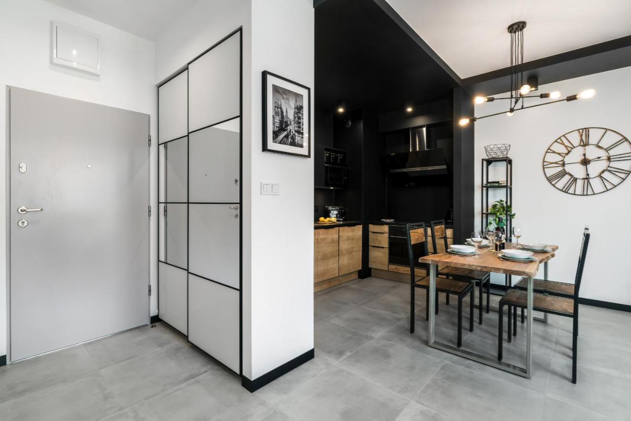 Apartments Poznan Chwaliszewo Residence With Free Garage By Noclegi Renters Екстер'єр фото