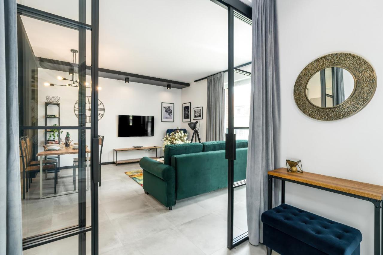 Apartments Poznan Chwaliszewo Residence With Free Garage By Noclegi Renters Екстер'єр фото