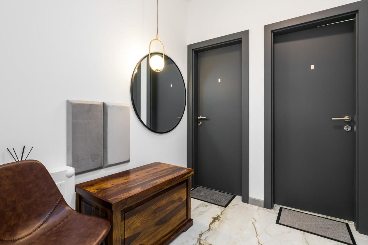 Apartments Poznan Chwaliszewo Residence With Free Garage By Noclegi Renters Екстер'єр фото