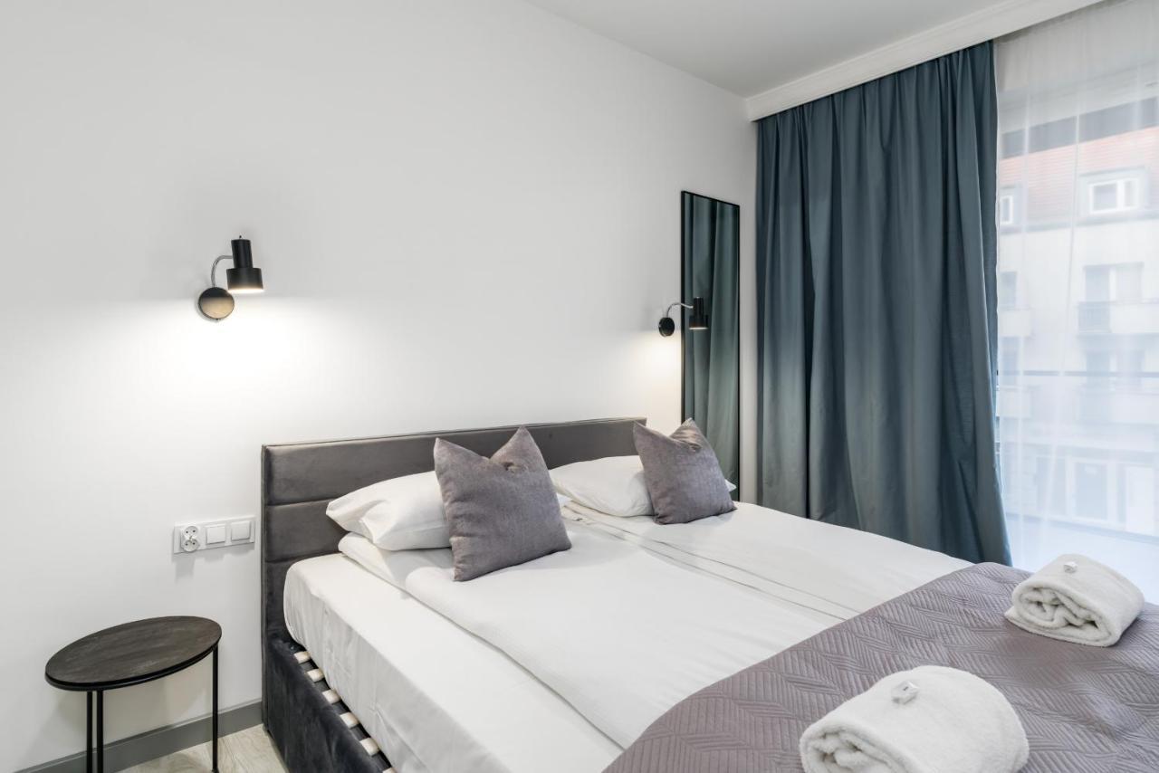 Apartments Poznan Chwaliszewo Residence With Free Garage By Noclegi Renters Екстер'єр фото