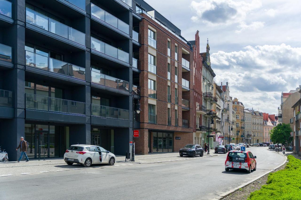 Apartments Poznan Chwaliszewo Residence With Free Garage By Noclegi Renters Екстер'єр фото
